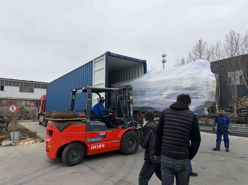 Butt Linear -3 Butt Linear -3